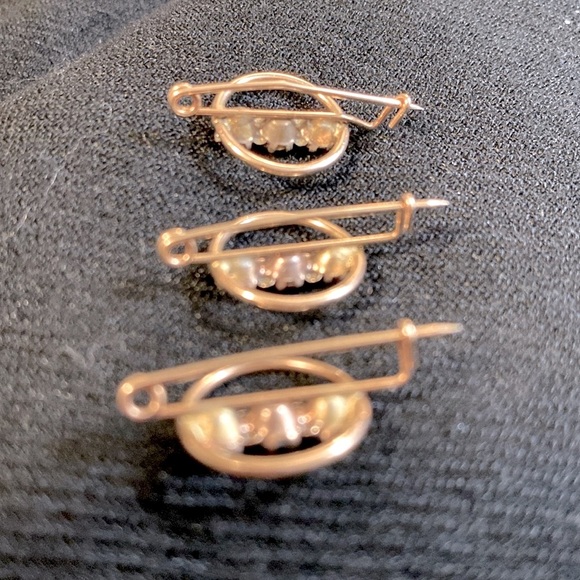 Antique  Red, White, & Blue Gold and Rhinestone Scatter Pins - Picture 5 of 5